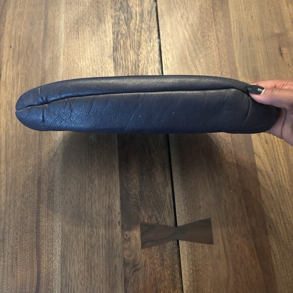 Vintage Ruth Saltz Clutch Handbag Purse Lucite Handle Faux Leather Retro - Picture 6 of 7